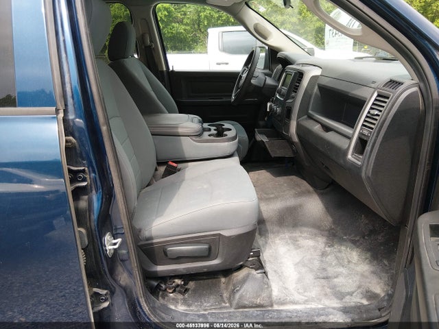 45137996 :رقم المزاد ، 1C6RR7FG0KS645658 vin ، 2019 Ram 1500 Classic Tradesman  4x4 6'4 Box مزاد بيع