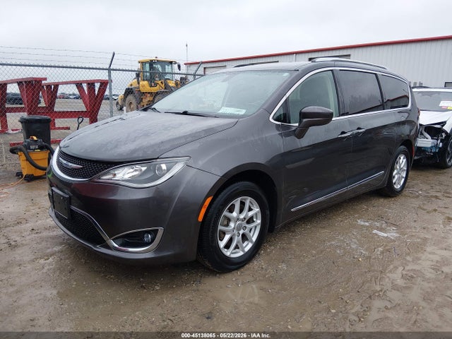 Chrysler Pacifica Touring L 2020 2C4RC1BG3LR280408 Image 2