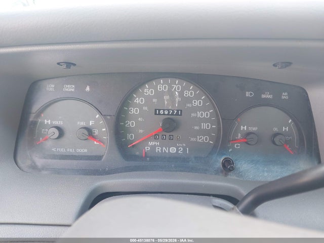 Aukcja sprzedaży 2001 Mercury Grand Marquis Gs, vin: 2MEFM74W61X705585, numer aukcji: 45138076