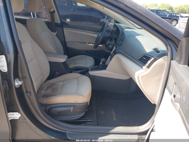 45138122 :رقم المزاد ، 5NPD74LF5JH295850 vin ، 2018 Hyundai Elantra Se مزاد بيع