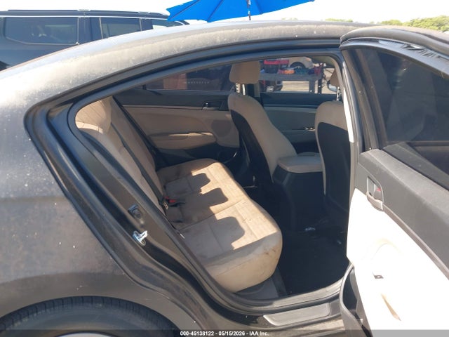45138122 :رقم المزاد ، 5NPD74LF5JH295850 vin ، 2018 Hyundai Elantra Se مزاد بيع