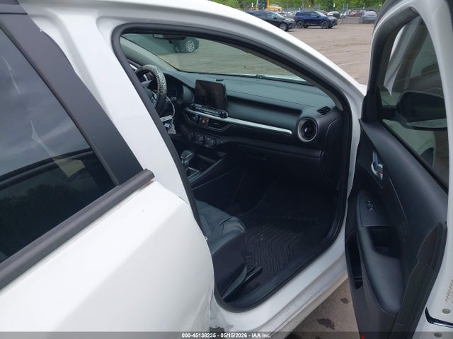 Продажа на аукционе авто 2021 Kia Forte Fe, vin: 3KPF24AD5ME393522, номер лота: 45138235