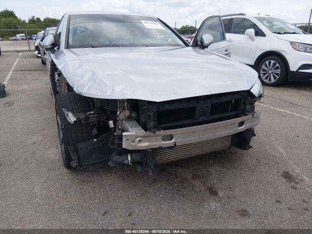 WAUGMAF41KA119723 Audi A4 40 Premium/40 Titanium Premium