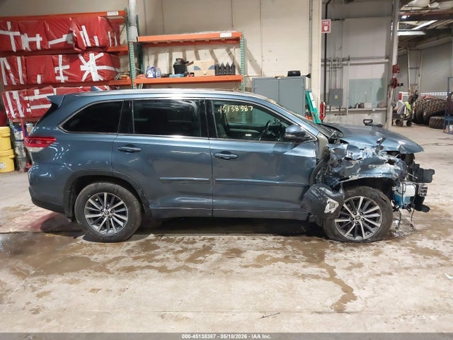 Toyota Highlander Xle 2018 5TDJZRFHXJS900169 Image 13