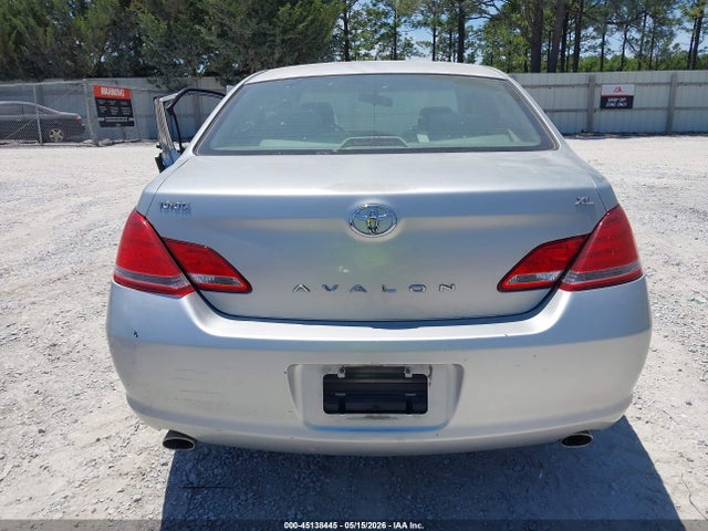 2005 Toyota Avalon Xl მანქანა იყიდება აუქციონზე, vin: 4T1BK36B85U052789, აუქციონის ნომერი: 45138445