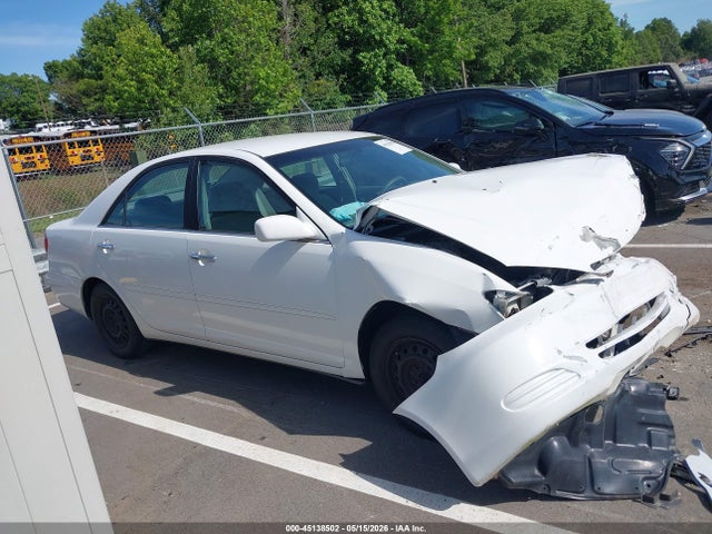 2002 Toyota Camry Le მანქანა იყიდება აუქციონზე, vin: 4T1BE32K72U022871, აუქციონის ნომერი: 45138502