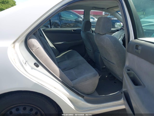 2002 Toyota Camry Le მანქანა იყიდება აუქციონზე, vin: 4T1BE32K72U022871, აუქციონის ნომერი: 45138502