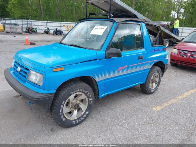 45138549 :رقم المزاد ، 2CNBJ18U3N6917057 vin ، 1992 Geo Tracker مزاد بيع