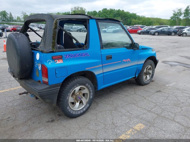 45138549 :رقم المزاد ، 2CNBJ18U3N6917057 vin ، 1992 Geo Tracker مزاد بيع