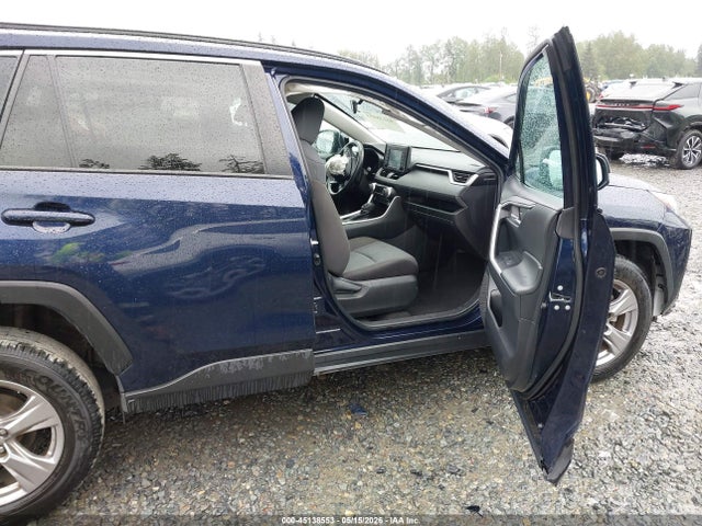 45138553 :رقم المزاد ، 2T3P1RFV1NW272613 vin ، 2022 Toyota Rav4 Xle مزاد بيع