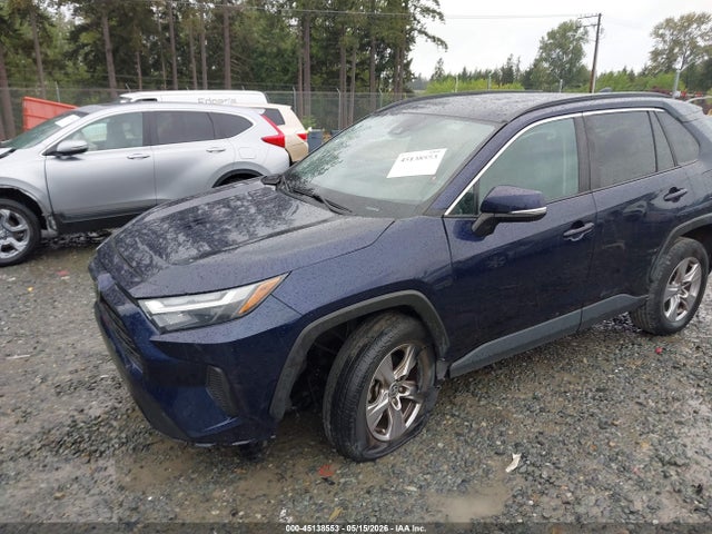 45138553 :رقم المزاد ، 2T3P1RFV1NW272613 vin ، 2022 Toyota Rav4 Xle مزاد بيع