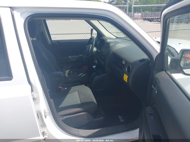 1C4NJRBB1HD164688 Jeep Patriot Sport 4x4
