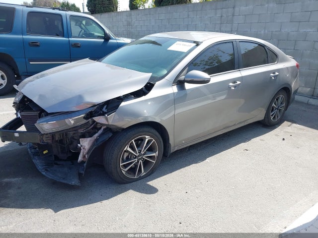 KIA Forte Lxs 2023 3KPF24AD0PE558767 Image 2