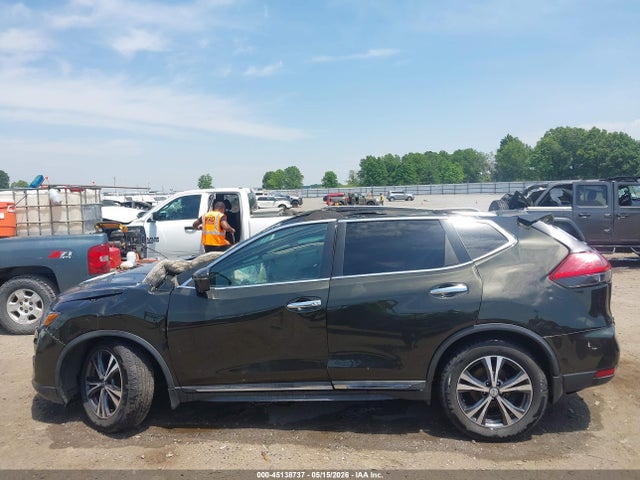45138737 :رقم المزاد ، 5N1AT2MT4HC826738 vin ، 2017 Nissan Rogue Sl مزاد بيع