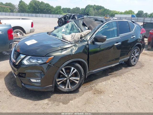 45138737 :رقم المزاد ، 5N1AT2MT4HC826738 vin ، 2017 Nissan Rogue Sl مزاد بيع