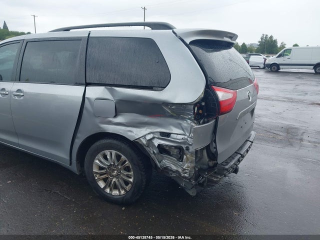 5TDYK3DC4GS739429 Toyota Sienna Xle Premium 8 Passenger