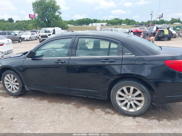 Продажа на аукционе авто 2013 Chrysler 200 Touring, vin: 1C3CCBBB6DN629693, номер лота: 45138865