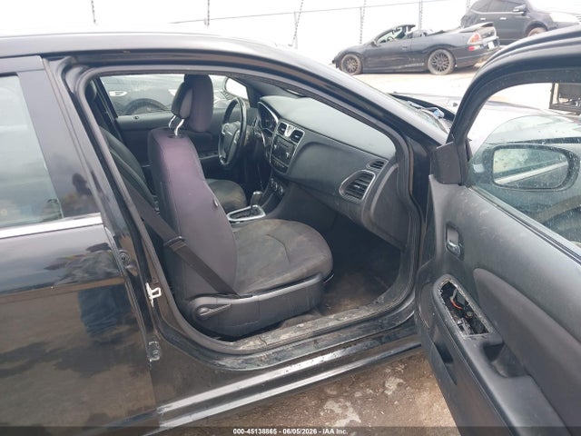 Продажа на аукционе авто 2013 Chrysler 200 Touring, vin: 1C3CCBBB6DN629693, номер лота: 45138865