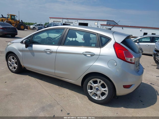 45138872 :رقم المزاد ، 3FADP4EJ1FM199643 vin ، 2015 Ford Fiesta Se مزاد بيع