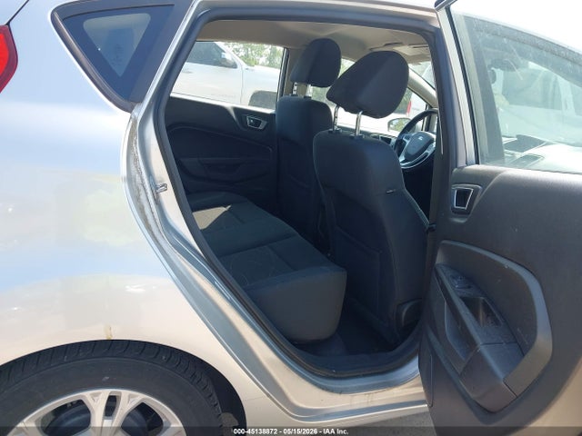45138872 :رقم المزاد ، 3FADP4EJ1FM199643 vin ، 2015 Ford Fiesta Se مزاد بيع