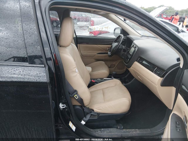 Продажа на аукционе авто 2016 Mitsubishi Outlander Sel, vin: JA4AZ3A38GZ033431, номер лота: 45138882