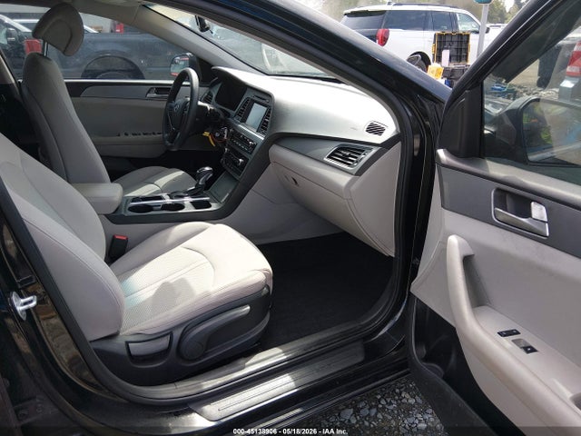 Hyundai SONATA SE 2016 5NPE24AF6GH268994 Image 16