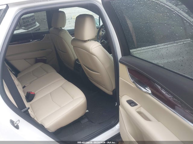 45138919 :رقم المزاد ، 1GYKNDRS8HZ280712 vin ، 2017 Cadillac Xt5 Luxury مزاد بيع
