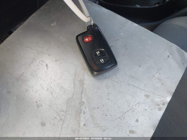 Продаж на аукціоні авто 2014 Toyota Prius Two, vin: JTDKN3DU4E1744744, номер лоту: 45138923