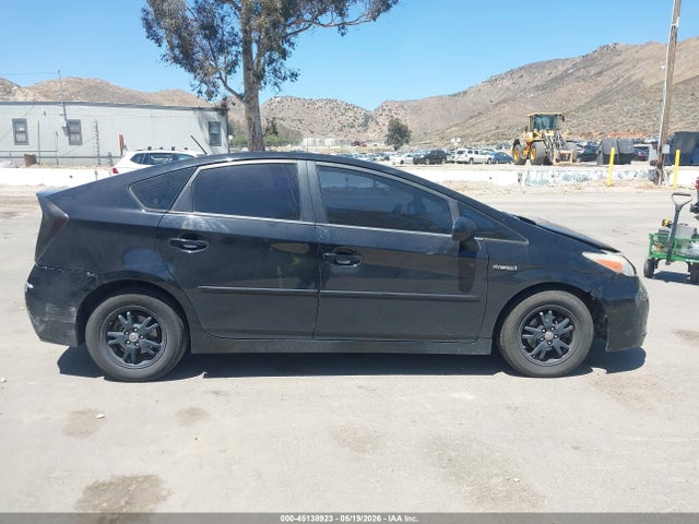 Продаж на аукціоні авто 2014 Toyota Prius Two, vin: JTDKN3DU4E1744744, номер лоту: 45138923