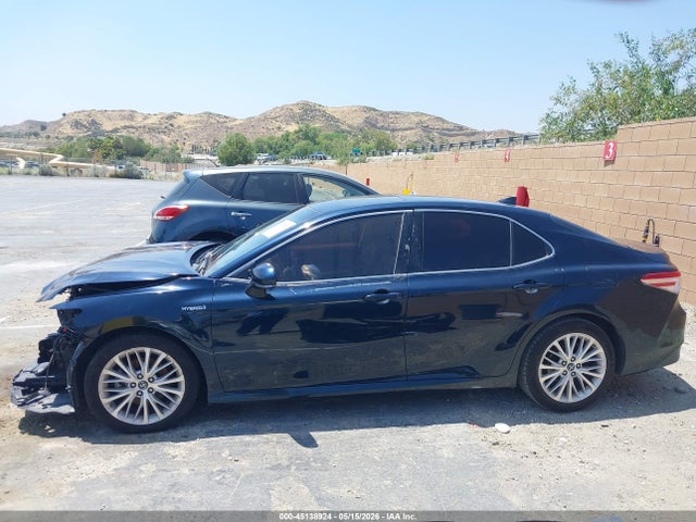 4T1B21HK5JU500627 Toyota Camry Hybrid Xle