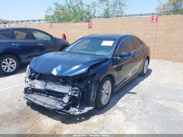4T1B21HK5JU500627 Toyota Camry Hybrid Xle