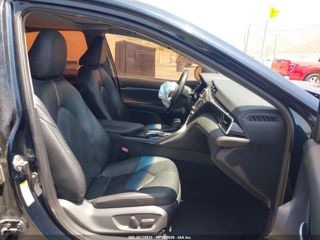 4T1B21HK5JU500627 Toyota Camry Hybrid Xle