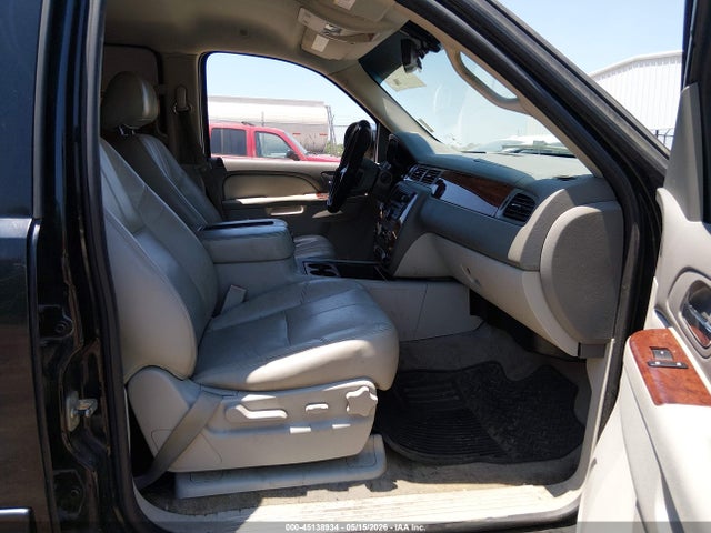 45138934 :رقم المزاد ، 1GNSCBE0XBR102853 vin ، 2011 Chevrolet Tahoe Lt مزاد بيع