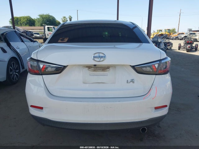 45138935 :رقم المزاد ، 3MYDLBZV5GY114208 vin ، 2016 Scion Ia مزاد بيع