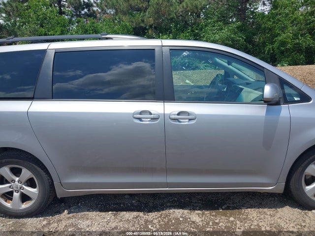 Продажа на аукционе авто 2012 Toyota Sienna Le V6 8 Passenger, vin: 5TDKK3DC3CS244395, номер лота: 45138952