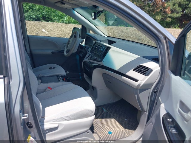 Продаж на аукціоні авто 2012 Toyota Sienna Le V6 8 Passenger, vin: 5TDKK3DC3CS244395, номер лоту: 45138952