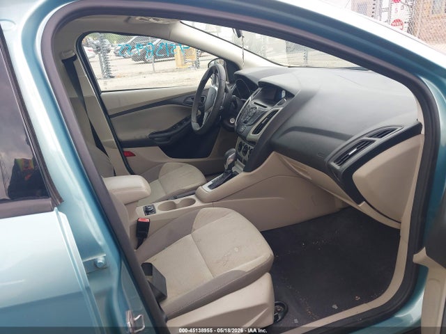 Продажа на аукционе авто 2012 Ford Focus Se, vin: 1FAHP3F27CL271462, номер лота: 45138955