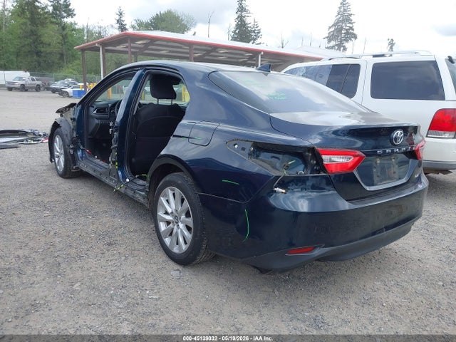 Продажа на аукционе авто 2019 Toyota Camry Le, vin: 4T1B11HK0KU252839, номер лота: 45139032