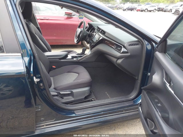 Продажа на аукционе авто 2019 Toyota Camry Le, vin: 4T1B11HK0KU252839, номер лота: 45139032