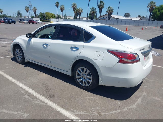 Nissan Altima 2.5 S 2014 1N4AL3AP1EN260819 Image 3