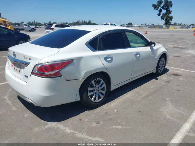 Nissan Altima 2.5 S 2014 1N4AL3AP1EN260819 Image 4