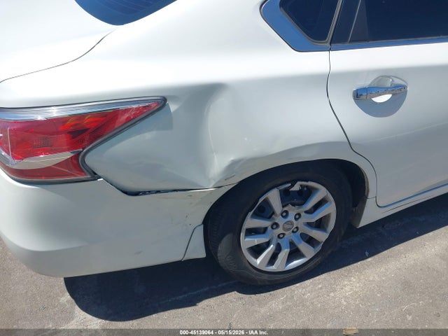 Nissan Altima 2.5 S 2014 1N4AL3AP1EN260819 Image 6