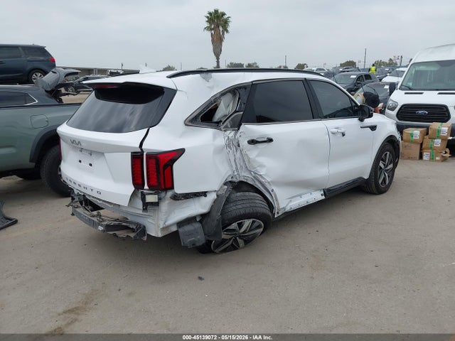 KIA SORENTO S 2022 5XYRL4LC8NG082685 Image 4