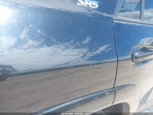 45139096 :رقم المزاد ، JTEBU5JR0E5161624 vin ، 2014 Toyota 4runner Sr5 Premium مزاد بيع