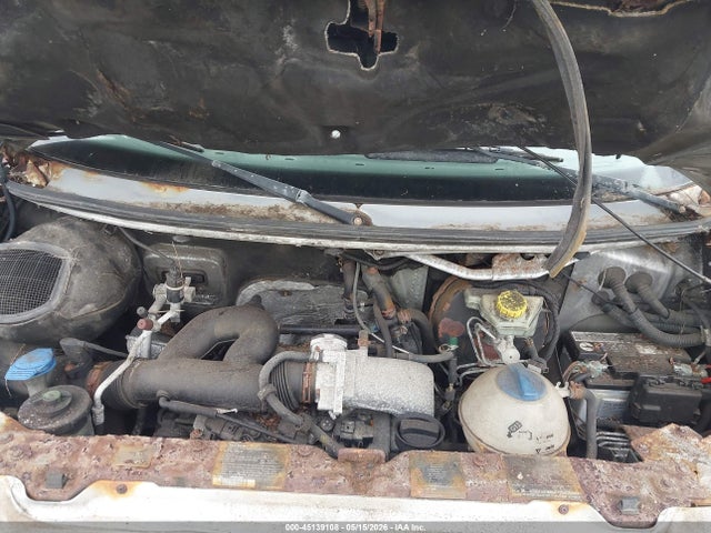 45139108 :رقم المزاد ، WV2NB47002H096988 vin ، 2002 Volkswagen Eurovan Mv مزاد بيع