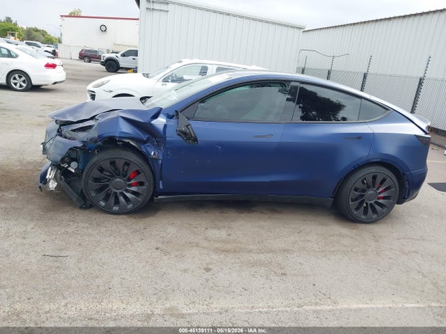 Продажа на аукционе авто 2023 Tesla Model Y Performance Dual Motor All-wheel Drive, vin: 7SAYGDEF5PF621302, номер лота: 45139111