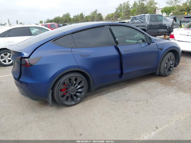 Продажа на аукционе авто 2023 Tesla Model Y Performance Dual Motor All-wheel Drive, vin: 7SAYGDEF5PF621302, номер лота: 45139111