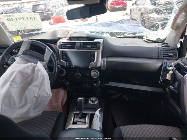 45139140 :رقم المزاد ، JTEMU5JR3M5862360 vin ، 2021 Toyota 4runner Sr5 مزاد بيع