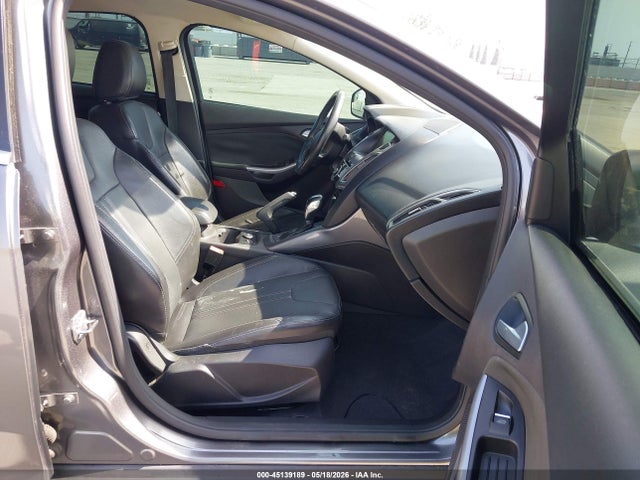 Ford Focus Titanium 2014 1FADP3J27EL422129 Image 5