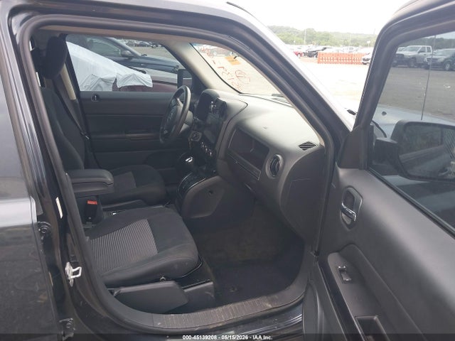 45139208 :رقم المزاد ، 1C4NJRBB1ED592143 vin ، 2014 Jeep Patriot Sport مزاد بيع